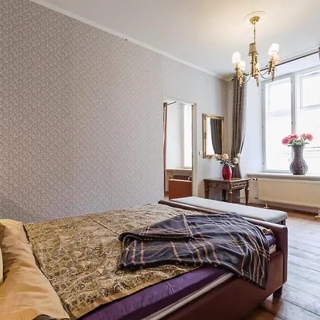 Unique & Cozy Old Town